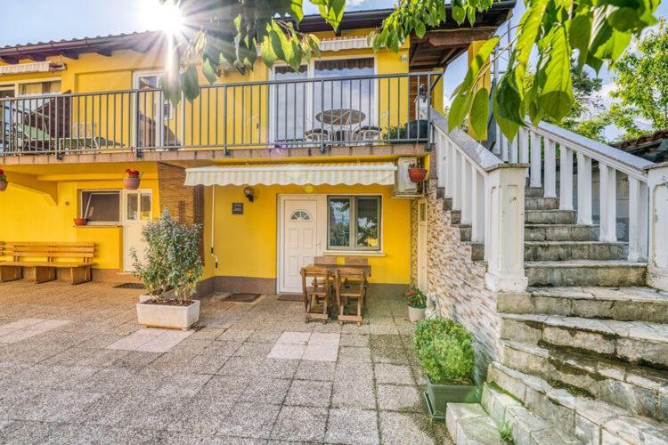 Apartments Nika With Swimming Pool And Beautiful Sea View Dobrec Bagian luar foto