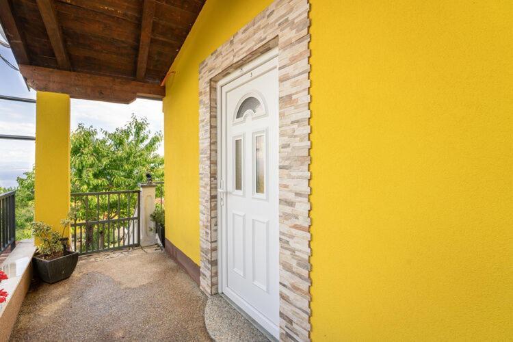 Apartments Nika With Swimming Pool And Beautiful Sea View Dobrec Bagian luar foto