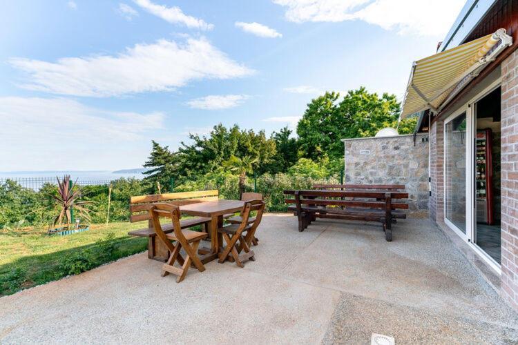 Apartments Nika With Swimming Pool And Beautiful Sea View Dobrec Bagian luar foto
