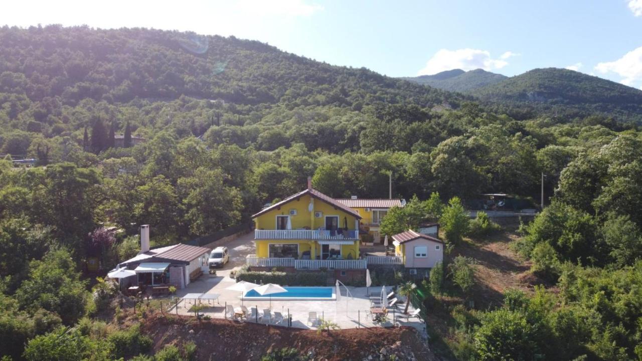 Apartments Nika With Swimming Pool And Beautiful Sea View Dobrec Bagian luar foto