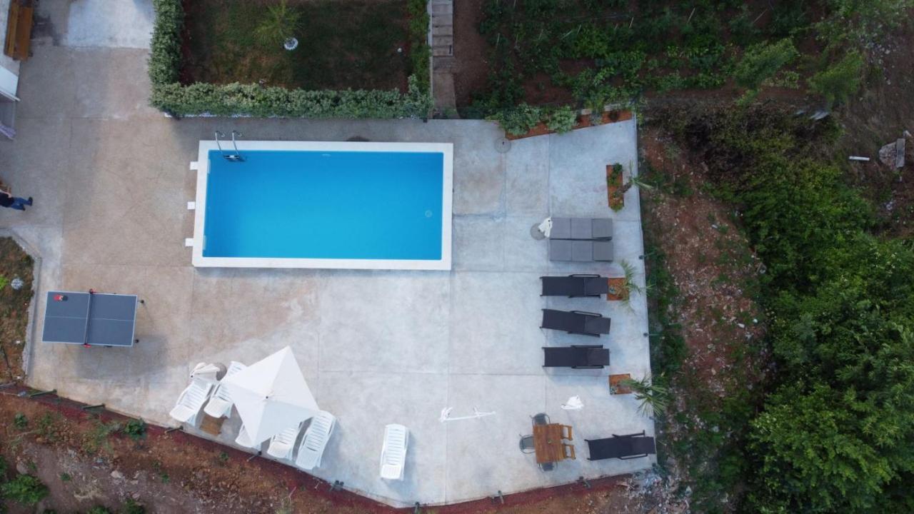 Apartments Nika With Swimming Pool And Beautiful Sea View Dobrec Bagian luar foto